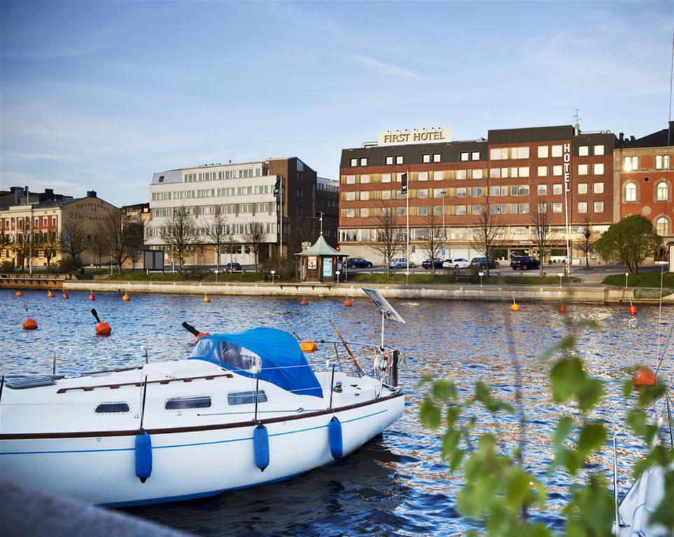 Härnösand First Hotel Stadt מראה חיצוני תמונה
